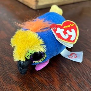 Ty teeny Tys Diva the parrot, NWT Diva was released in December 2017, bday 11/5